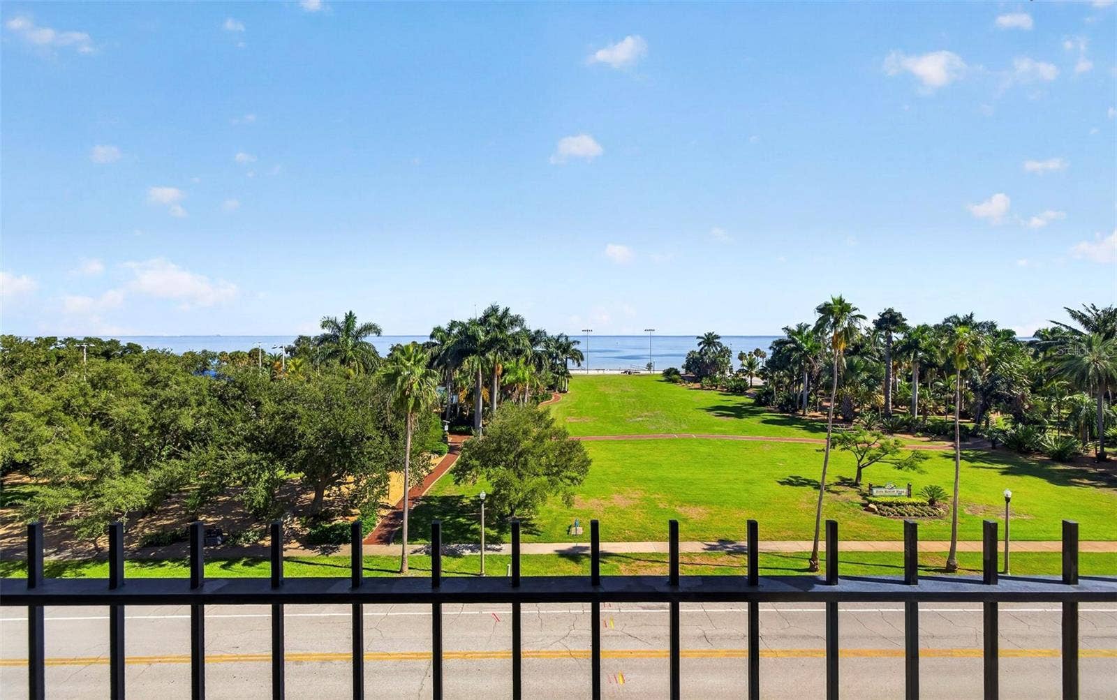 1120 N SHORE DRIVE NE, #502, St Petersburg, FL 33701