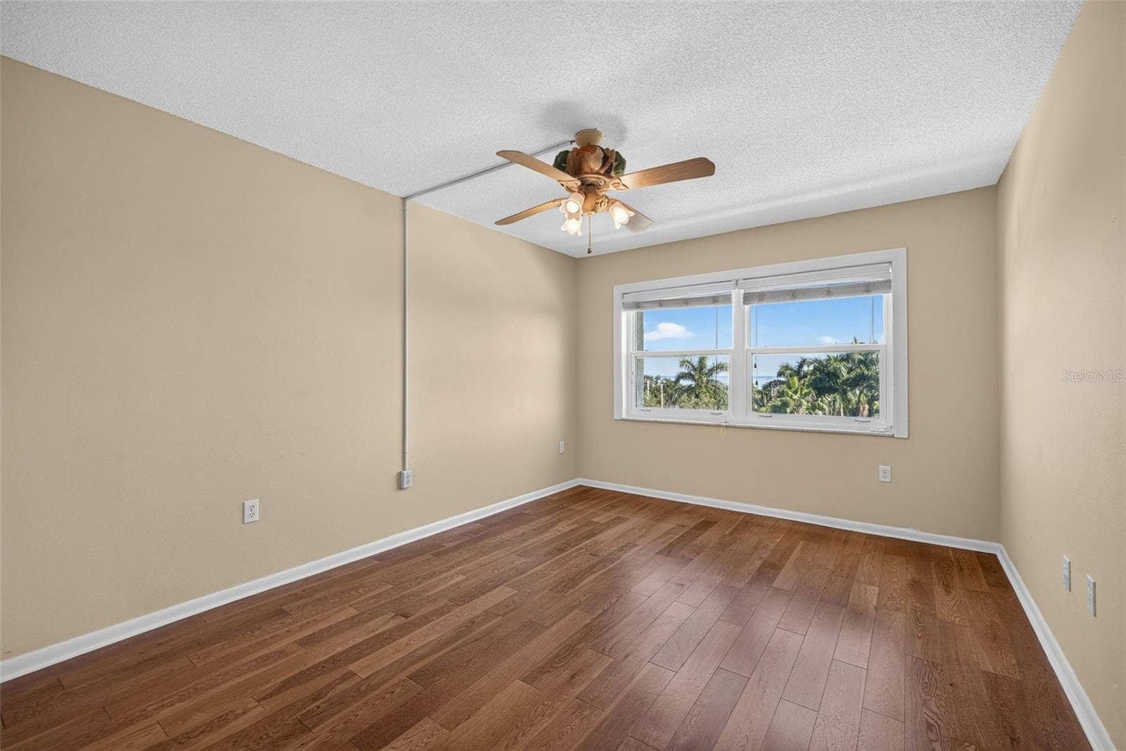 1120 N SHORE DRIVE NE, #502, St Petersburg, FL 33701