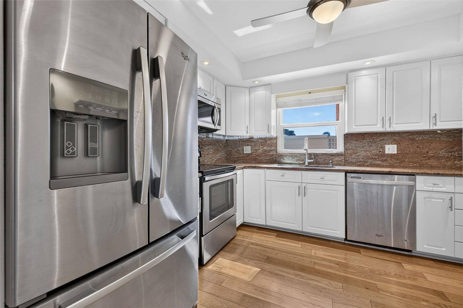 1120 N SHORE DRIVE NE, #502, St Petersburg, FL 33701
