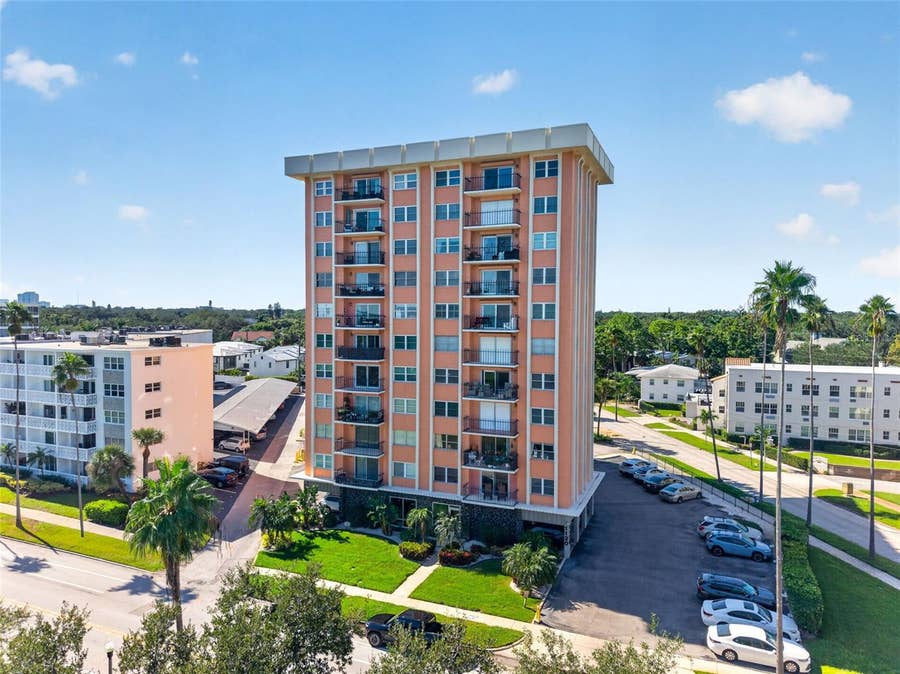 Property photo for 1120 N SHORE DRIVE NE, #502, St Petersburg, FL