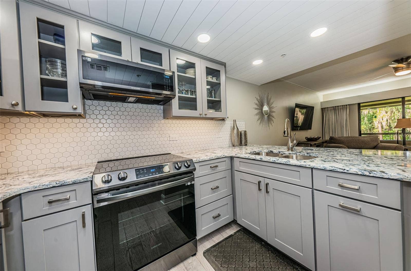 36750 US HIGHWAY 19 N, #3-209, Palm Harbor, FL 34683 36750 US HIGHWAY 19 N, #3-209, Palm Harbor, FL 34683