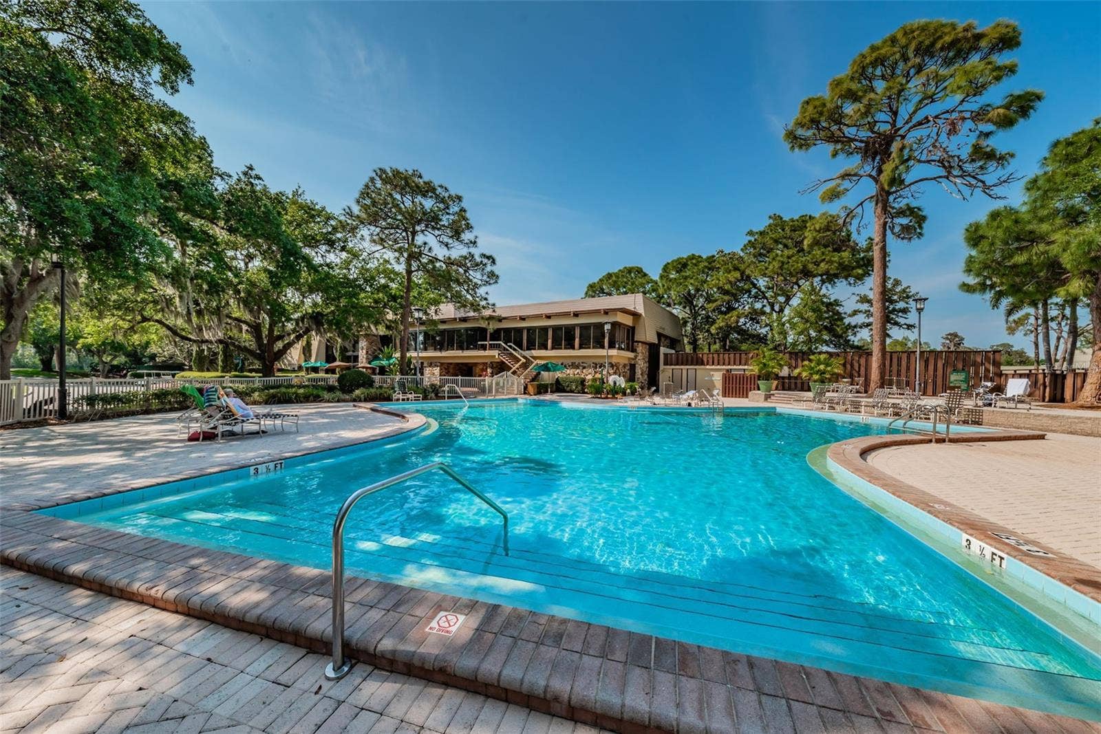 36750 US HIGHWAY 19 N, #3-209, Palm Harbor, FL 34683 36750 US HIGHWAY 19 N, #3-209, Palm Harbor, FL 34683