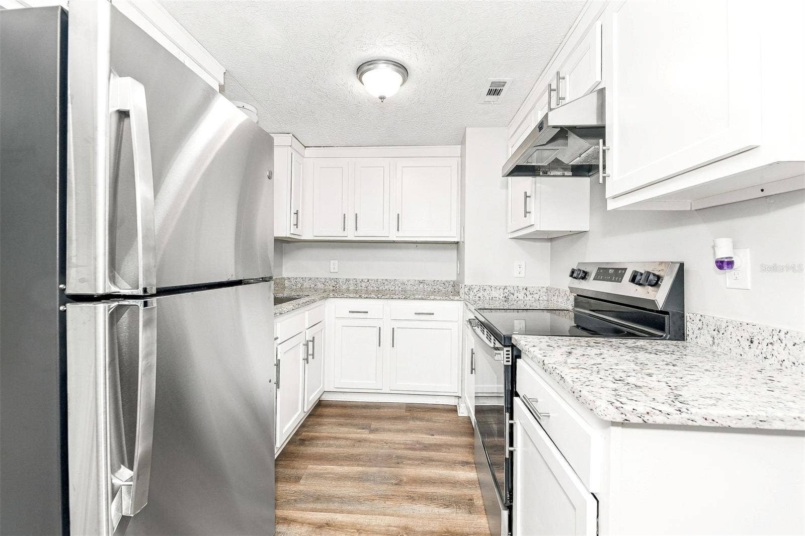 512 BLAIRMORE BOULEVARD W, Orange Park, FL 32073 512 BLAIRMORE BOULEVARD W, Orange Park, FL 32073