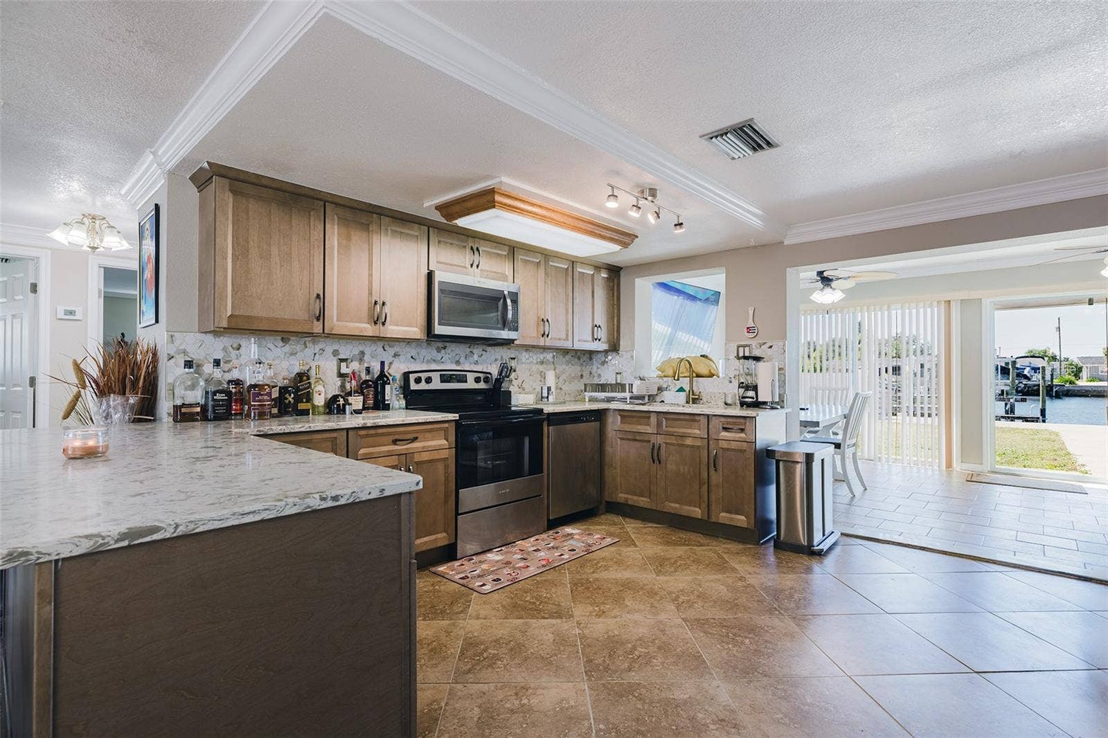 13637 LAGOON DRIVE, Hudson, FL 34667 13637 LAGOON DRIVE, Hudson, FL 34667