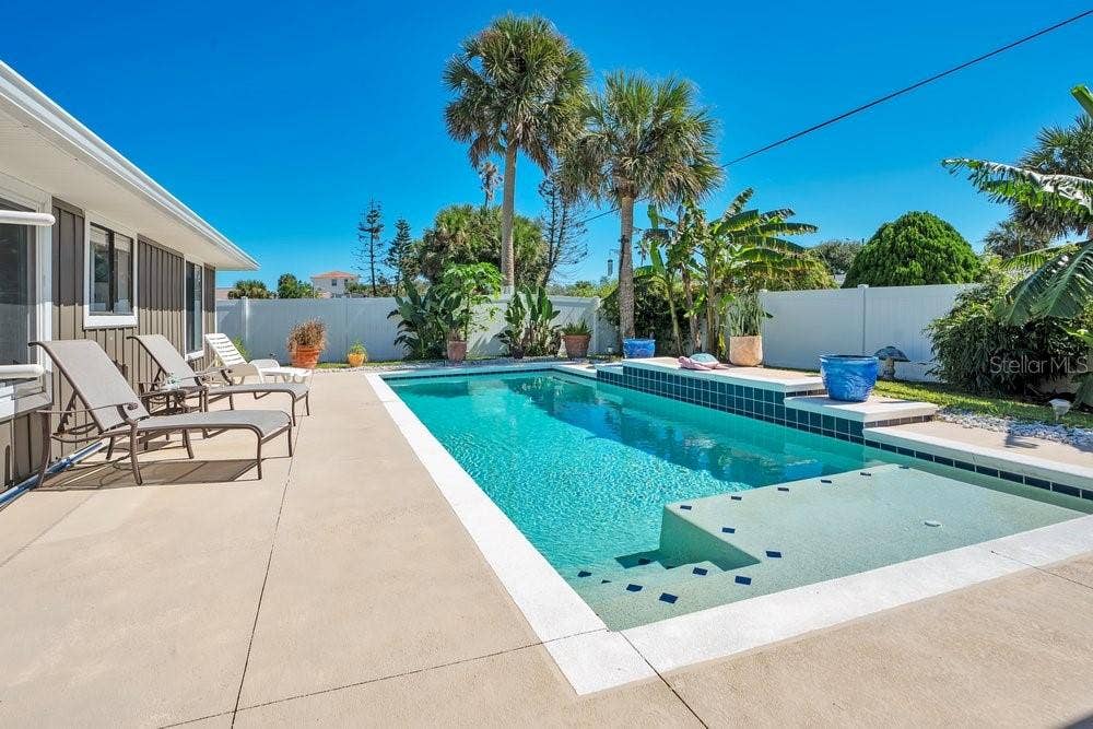 16 TARPON AVENUE, Ormond Beach, FL 32176 16 TARPON AVENUE, Ormond Beach, FL 32176