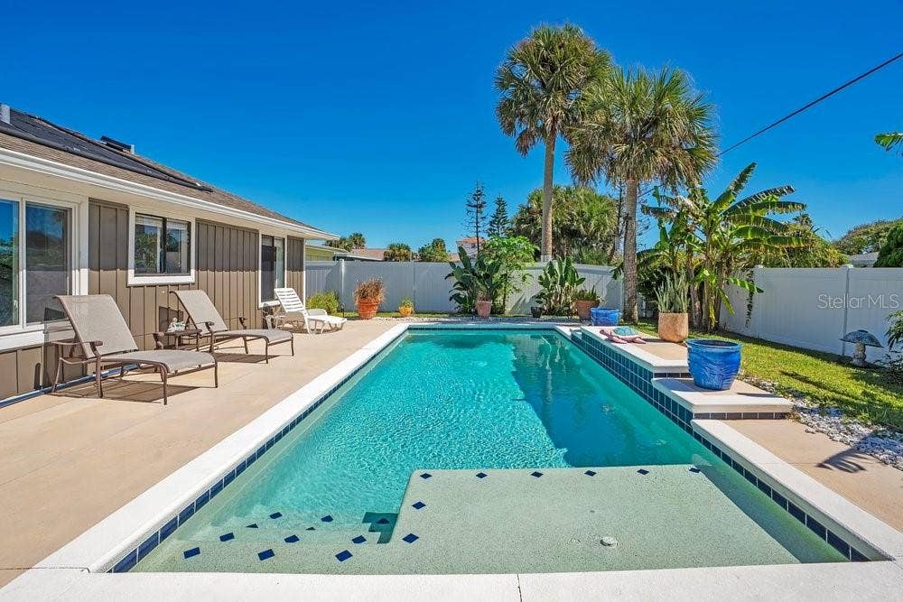 16 TARPON AVENUE, Ormond Beach, FL 32176 16 TARPON AVENUE, Ormond Beach, FL 32176