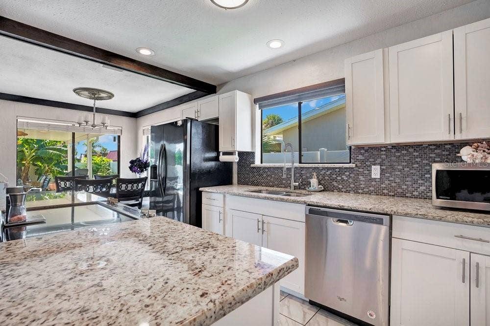 16 TARPON AVENUE, Ormond Beach, FL 32176 16 TARPON AVENUE, Ormond Beach, FL 32176