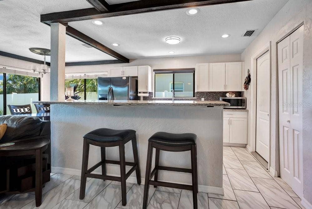 16 TARPON AVENUE, Ormond Beach, FL 32176 16 TARPON AVENUE, Ormond Beach, FL 32176