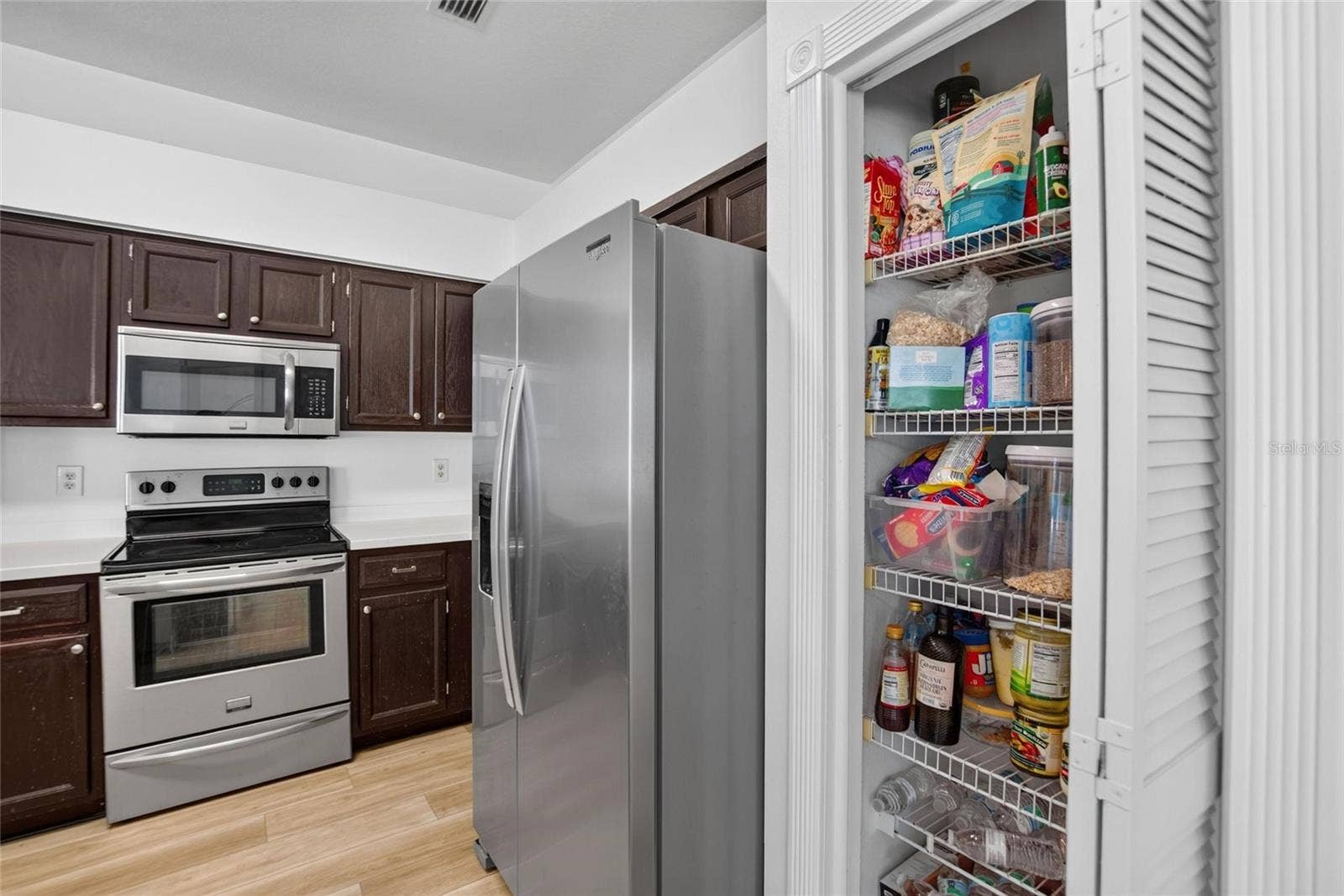 11220 SAILBROOKE DRIVE, Riverview, FL 33579 11220 SAILBROOKE DRIVE, Riverview, FL 33579
