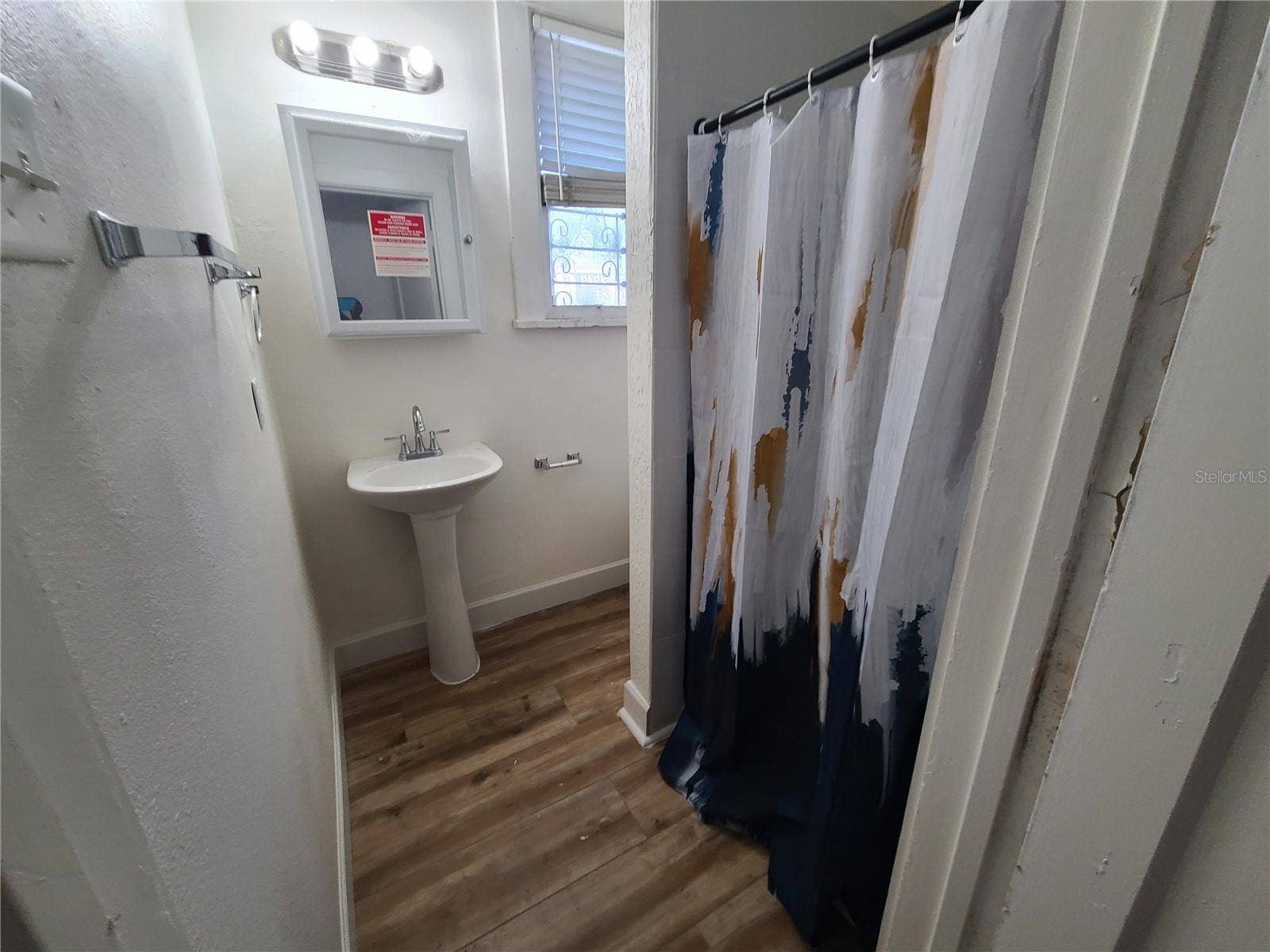 1060 18TH AVENUE S, St Petersburg, FL 33705 1060 18TH AVENUE S, St Petersburg, FL 33705