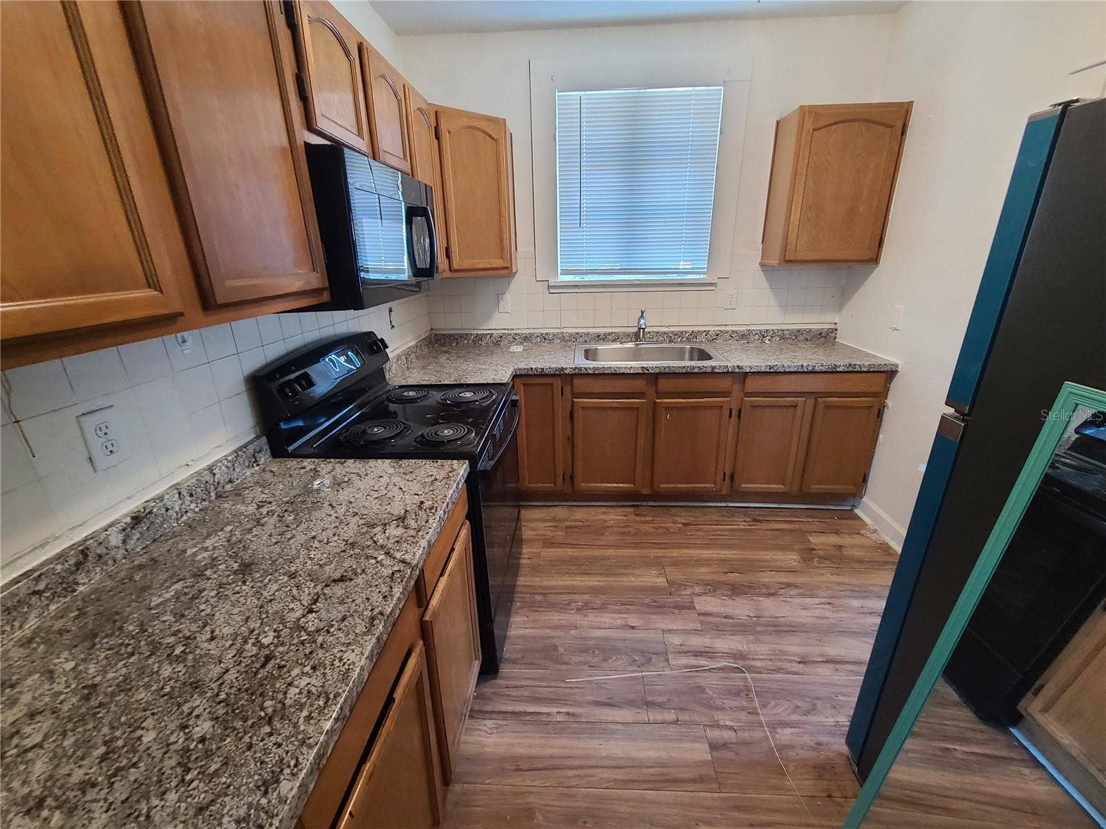 1060 18TH AVENUE S, St Petersburg, FL 33705 1060 18TH AVENUE S, St Petersburg, FL 33705