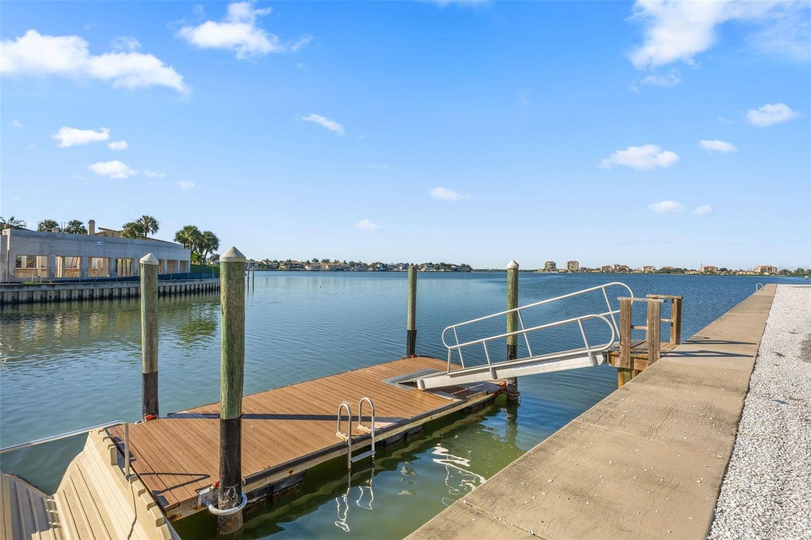 4900 BRITTANY DRIVE S, #405, St Petersburg, FL 33715 4900 BRITTANY DRIVE S, #405, St Petersburg, FL 33715