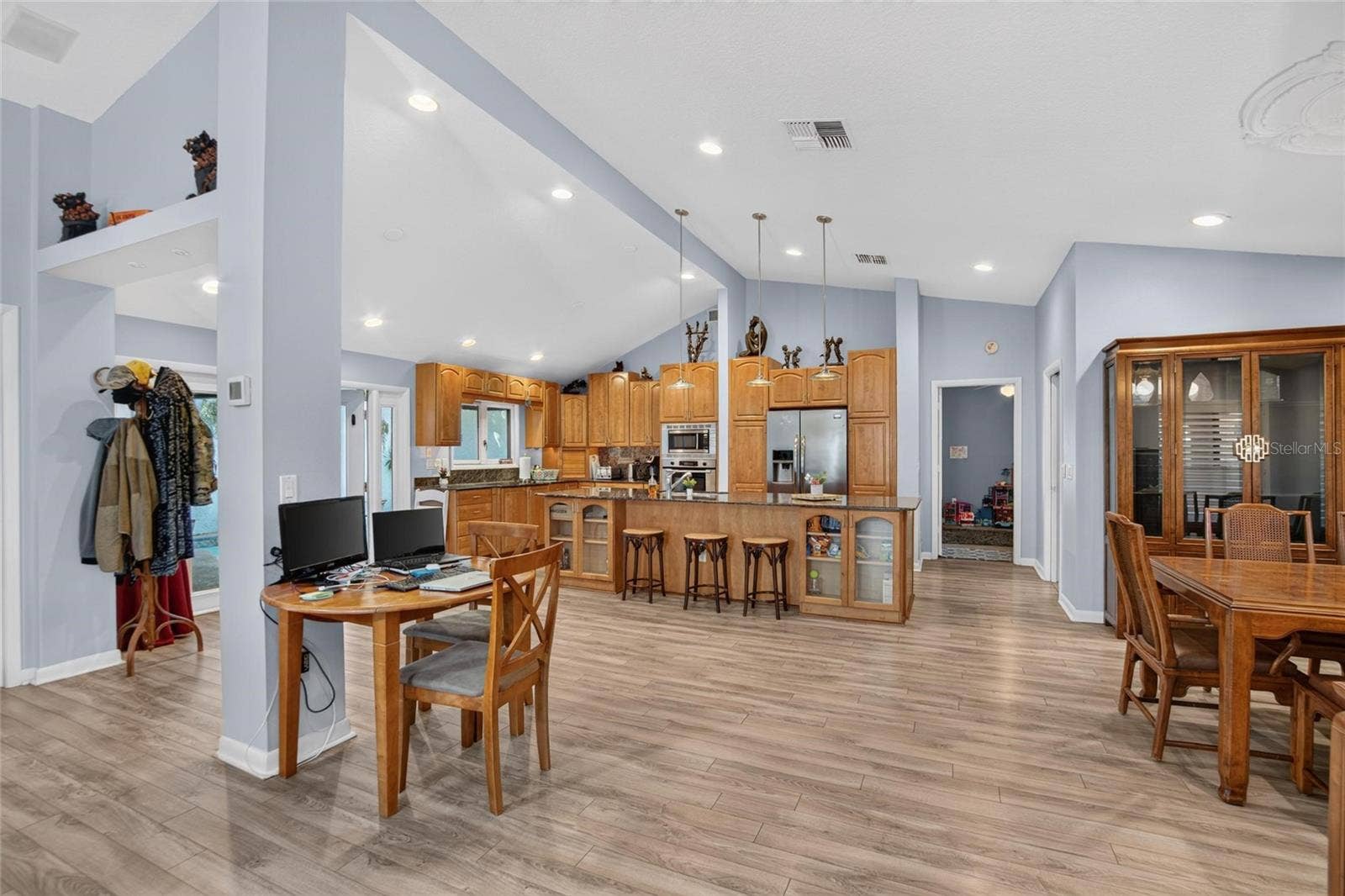 712 DORADO COURT, Brandon, FL 33511 712 DORADO COURT, Brandon, FL 33511