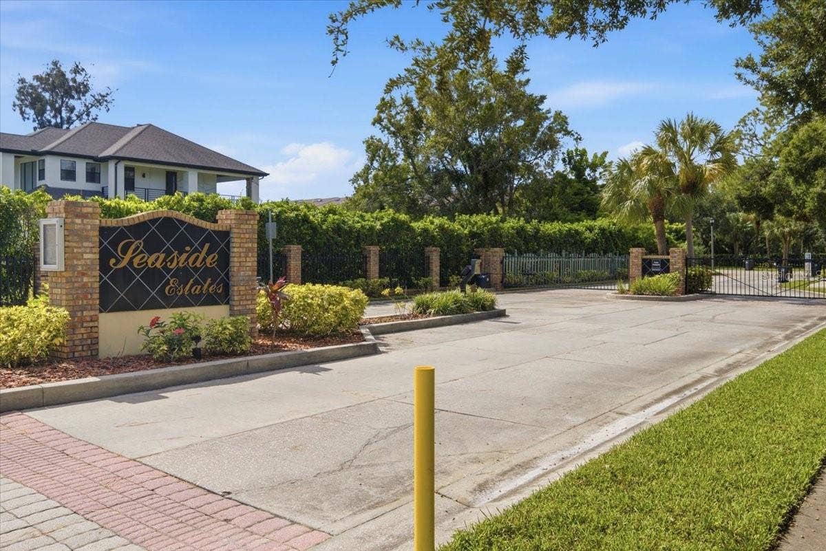 116 BRENT CIRCLE, Oldsmar, FL 34677 116 BRENT CIRCLE, Oldsmar, FL 34677