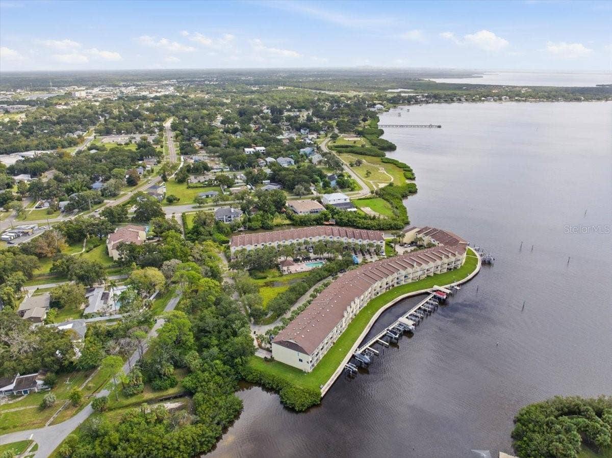 116 BRENT CIRCLE, Oldsmar, FL 34677 116 BRENT CIRCLE, Oldsmar, FL 34677