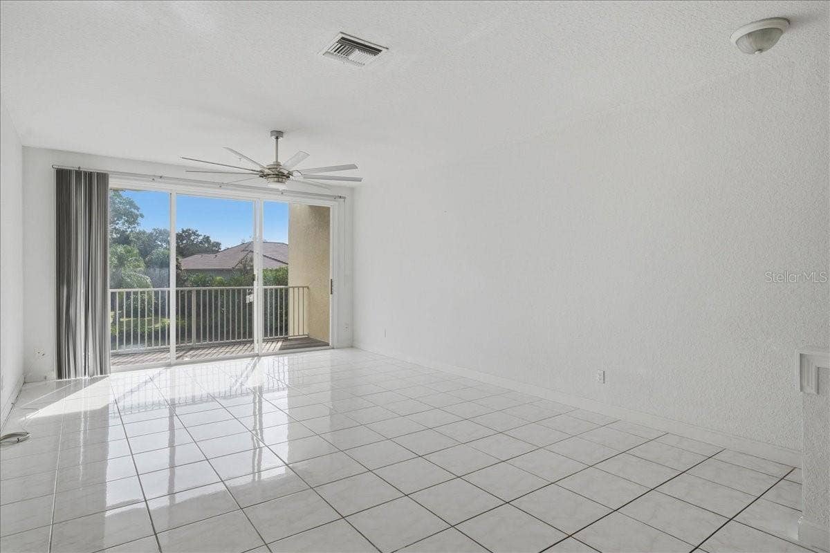 116 BRENT CIRCLE, Oldsmar, FL 34677 116 BRENT CIRCLE, Oldsmar, FL 34677