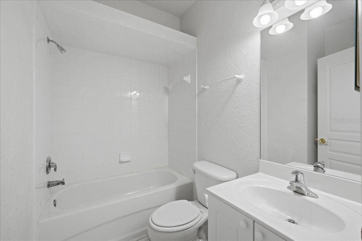 116 BRENT CIRCLE, Oldsmar, FL 34677 116 BRENT CIRCLE, Oldsmar, FL 34677