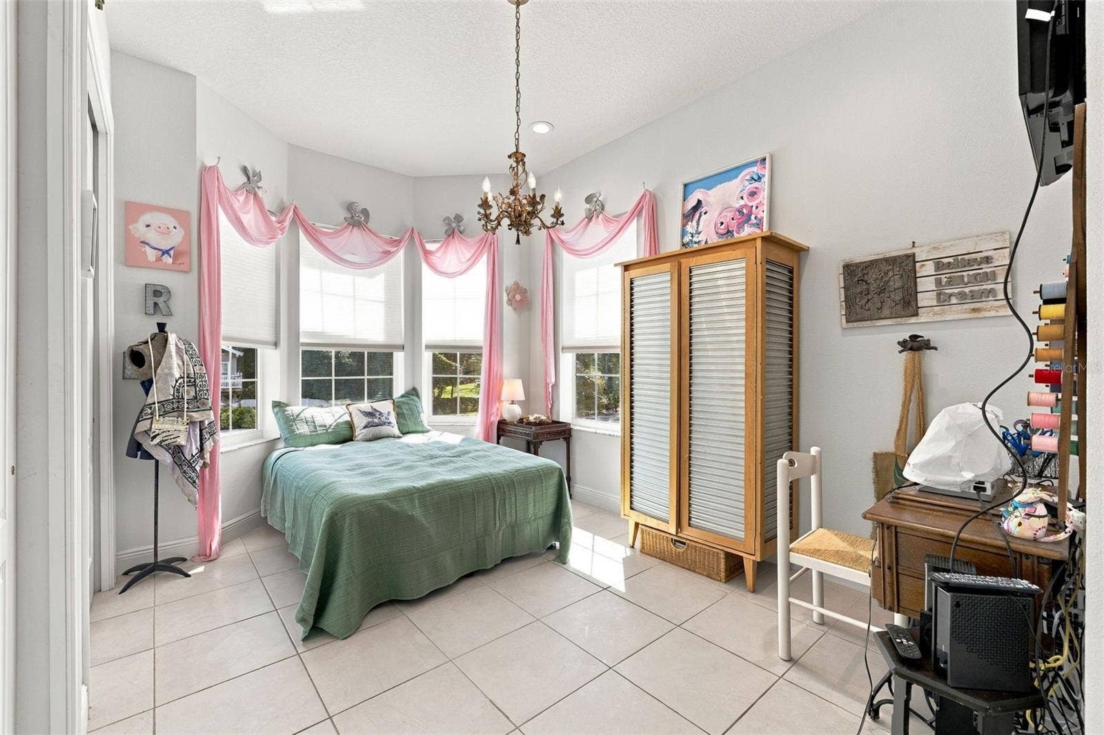 4001 42ND STREET S, St Petersburg, FL 33711 4001 42ND STREET S, St Petersburg, FL 33711