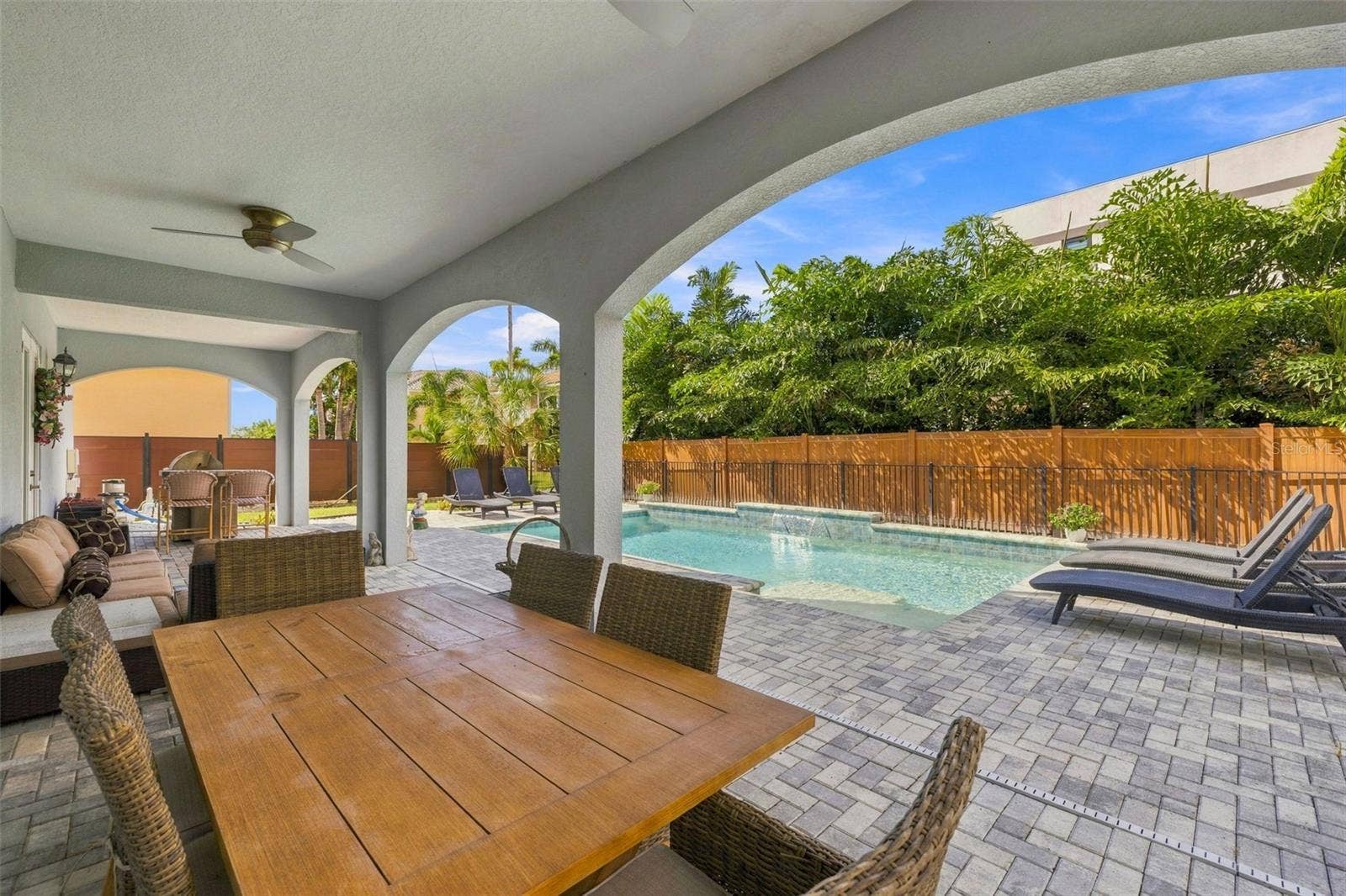 4001 42ND STREET S, St Petersburg, FL 33711 4001 42ND STREET S, St Petersburg, FL 33711