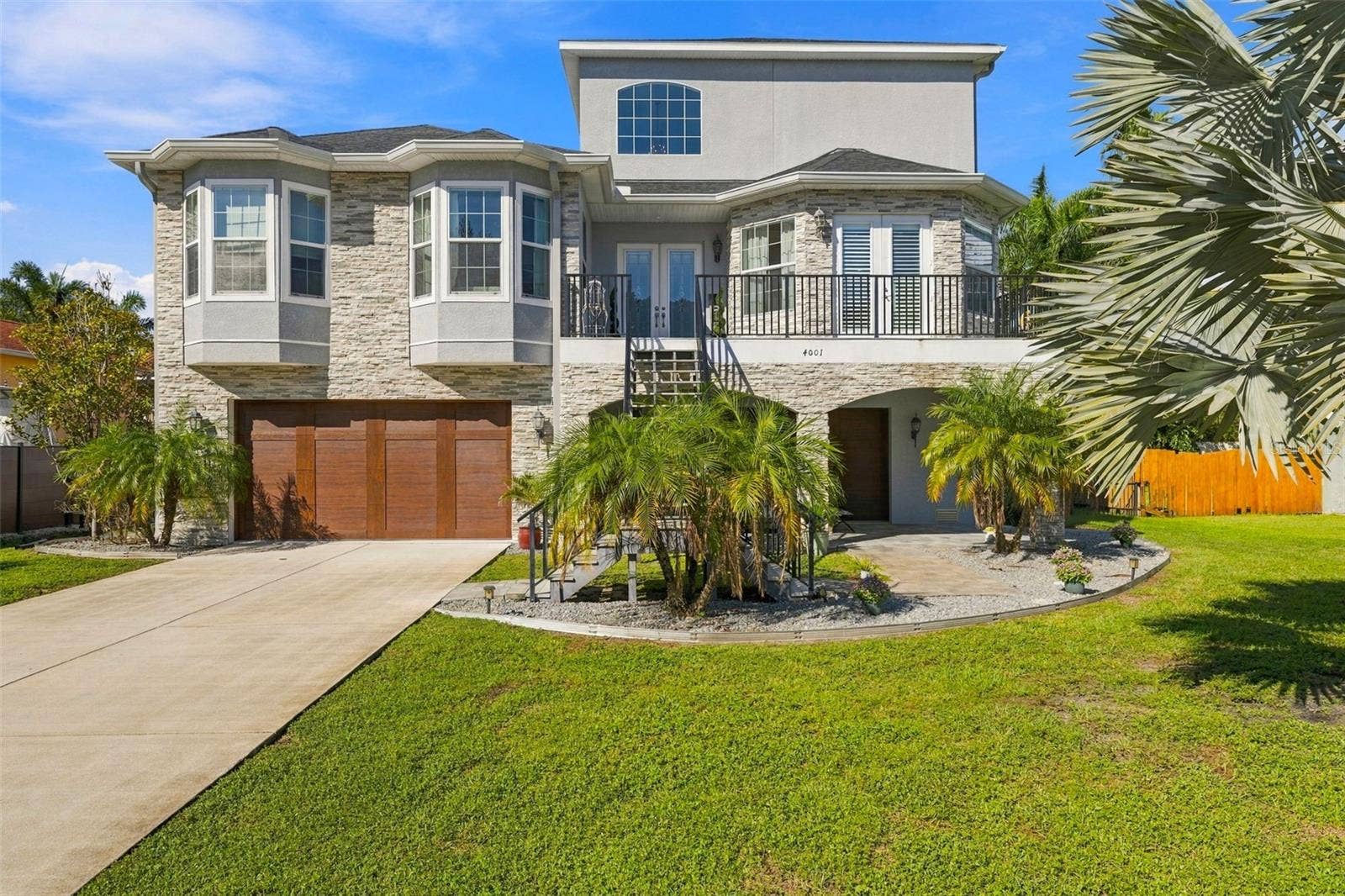 4001 42ND STREET S, St Petersburg, FL 33711 4001 42ND STREET S, St Petersburg, FL 33711
