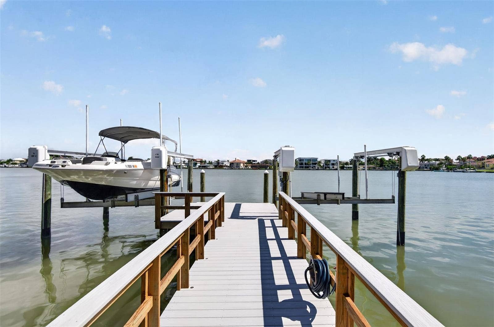17021 DOLPHIN DRIVE, North Redington Beach, FL 33708 DOCK WITH WEARDECK FIBERGLASS REINFORCED COMPOSITE DECKING