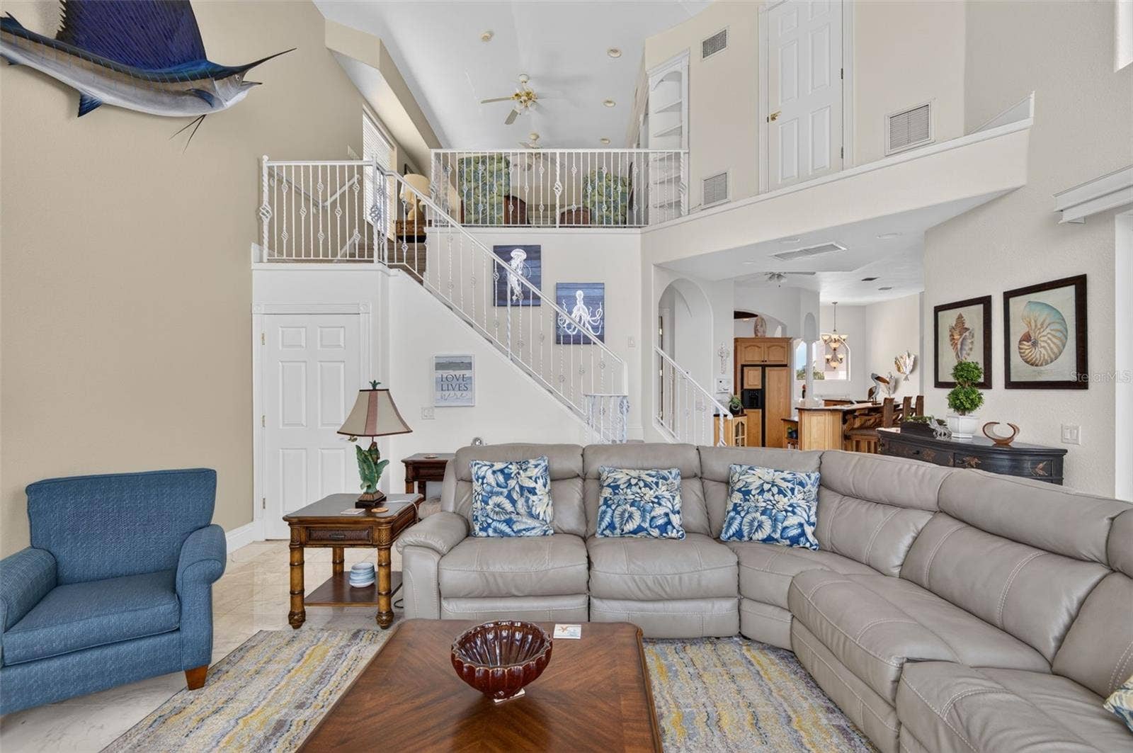 17021 DOLPHIN DRIVE, North Redington Beach, FL 33708 COMFY LIVING SPACE