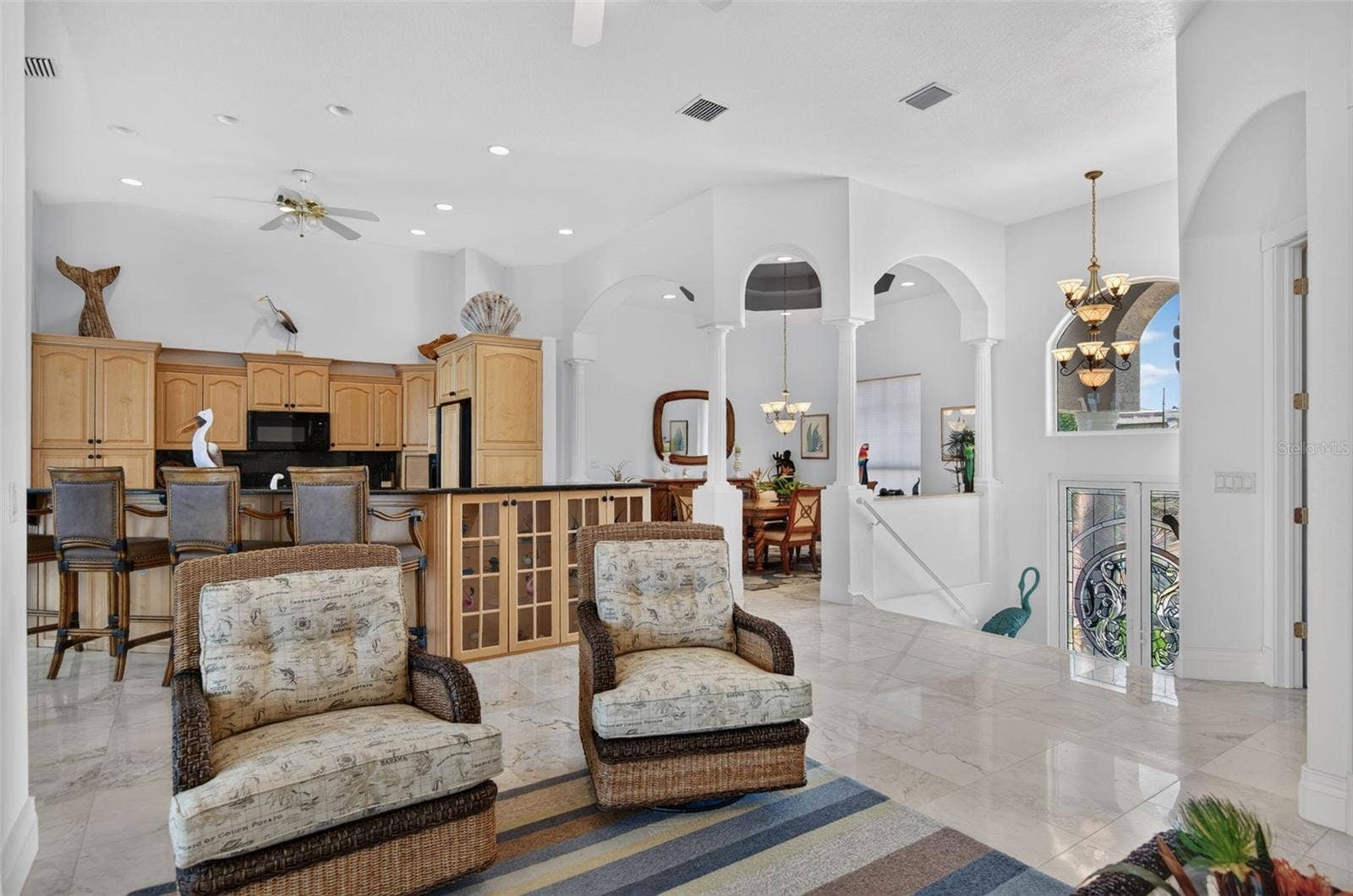 17021 DOLPHIN DRIVE, North Redington Beach, FL 33708 SPLIT PLAN WITH PRIMARY BEDROOM ON ITS OWN SIDE OF HOME