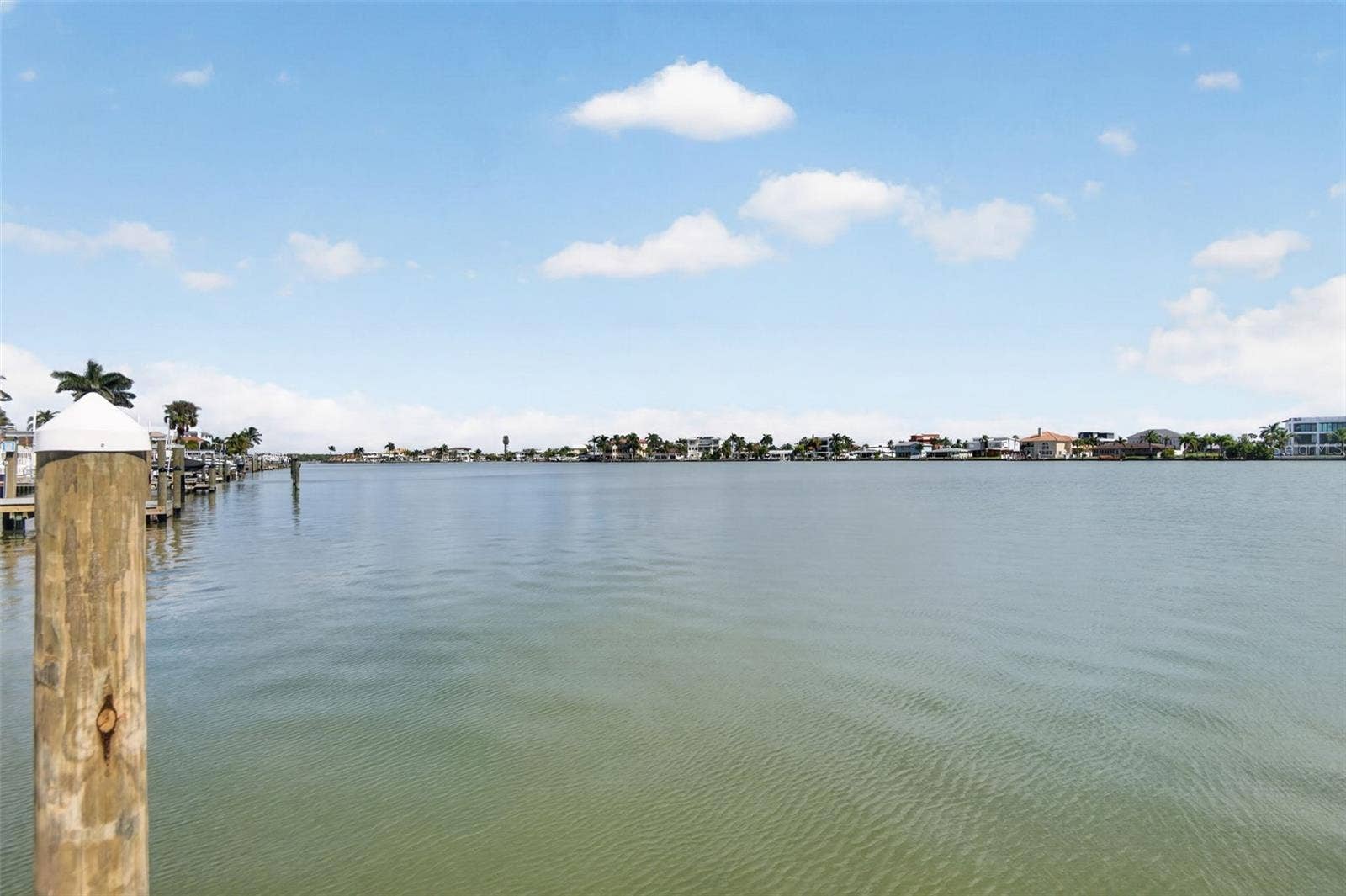 17021 DOLPHIN DRIVE, North Redington Beach, FL 33708 5 MINUTES TO GULF BY BOAT