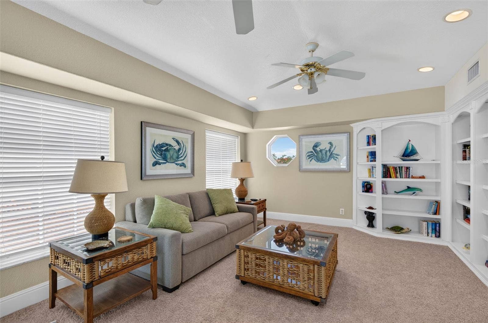 17021 DOLPHIN DRIVE, North Redington Beach, FL 33708 PERFECT READING HIDEAWAY