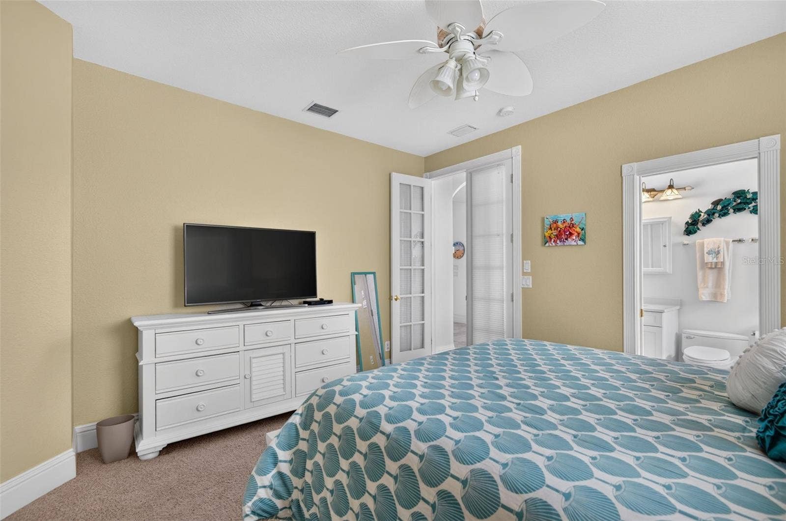 17021 DOLPHIN DRIVE, North Redington Beach, FL 33708 BEDROOM 3 ENSUITE BATH