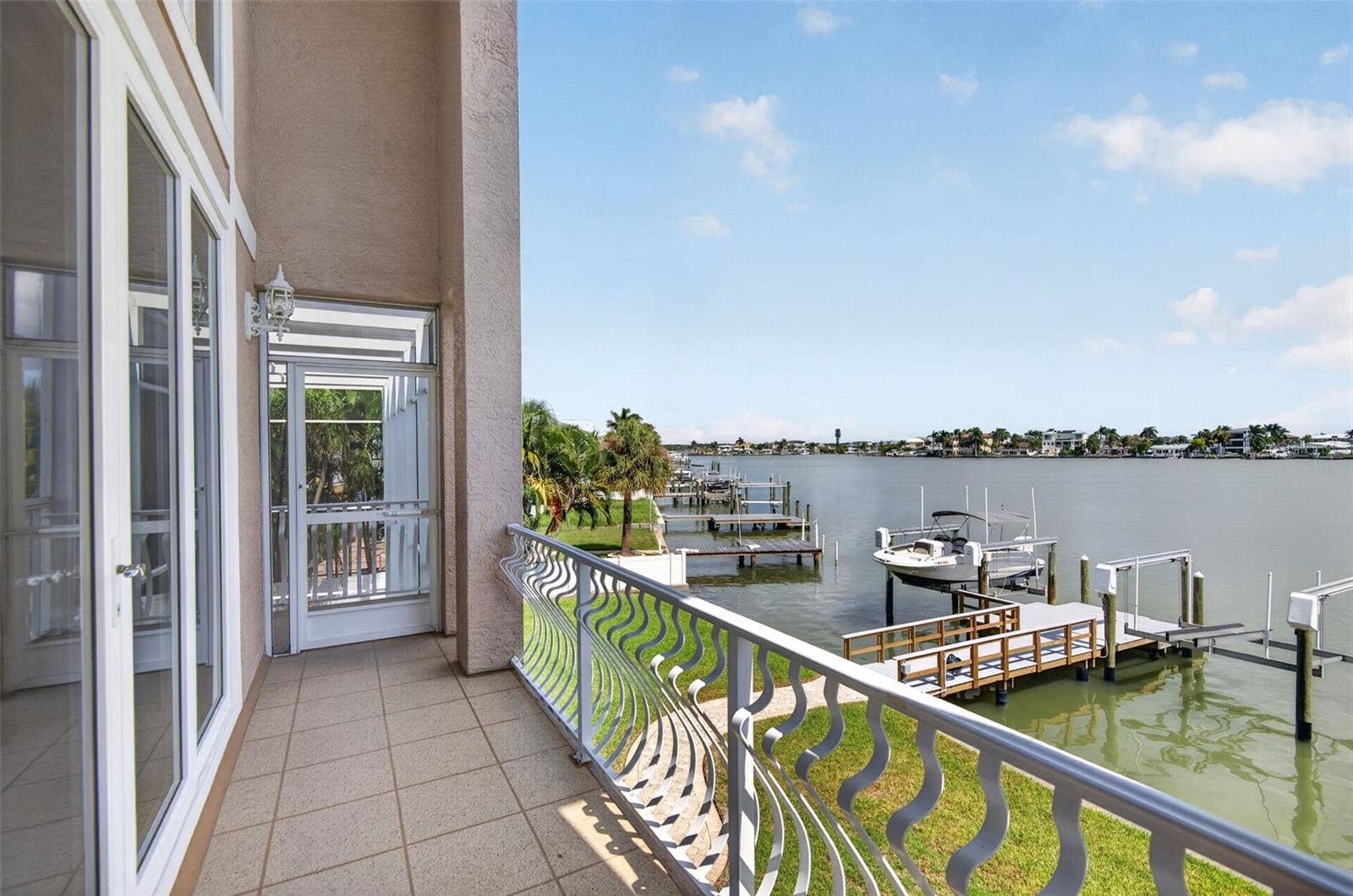 17021 DOLPHIN DRIVE, North Redington Beach, FL 33708 OPEN AIR BALCONY OFF FAMILY ROOM