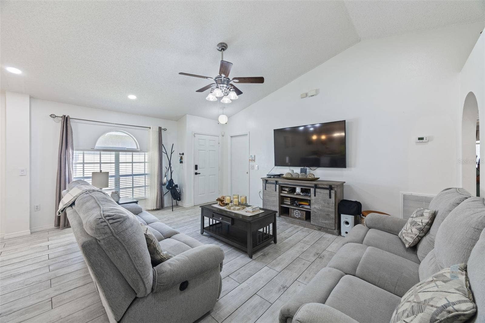 1012 BRENTON LEAF DRIVE, Ruskin, FL 33570