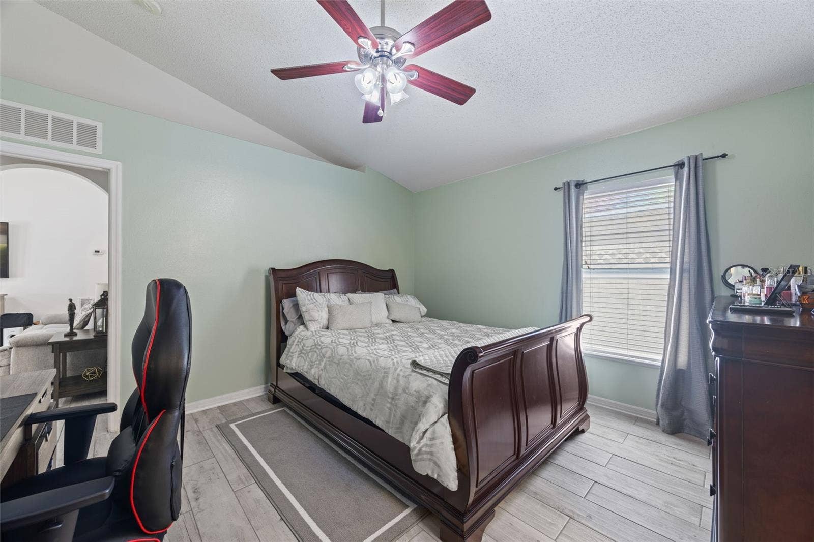 1012 BRENTON LEAF DRIVE, Ruskin, FL 33570