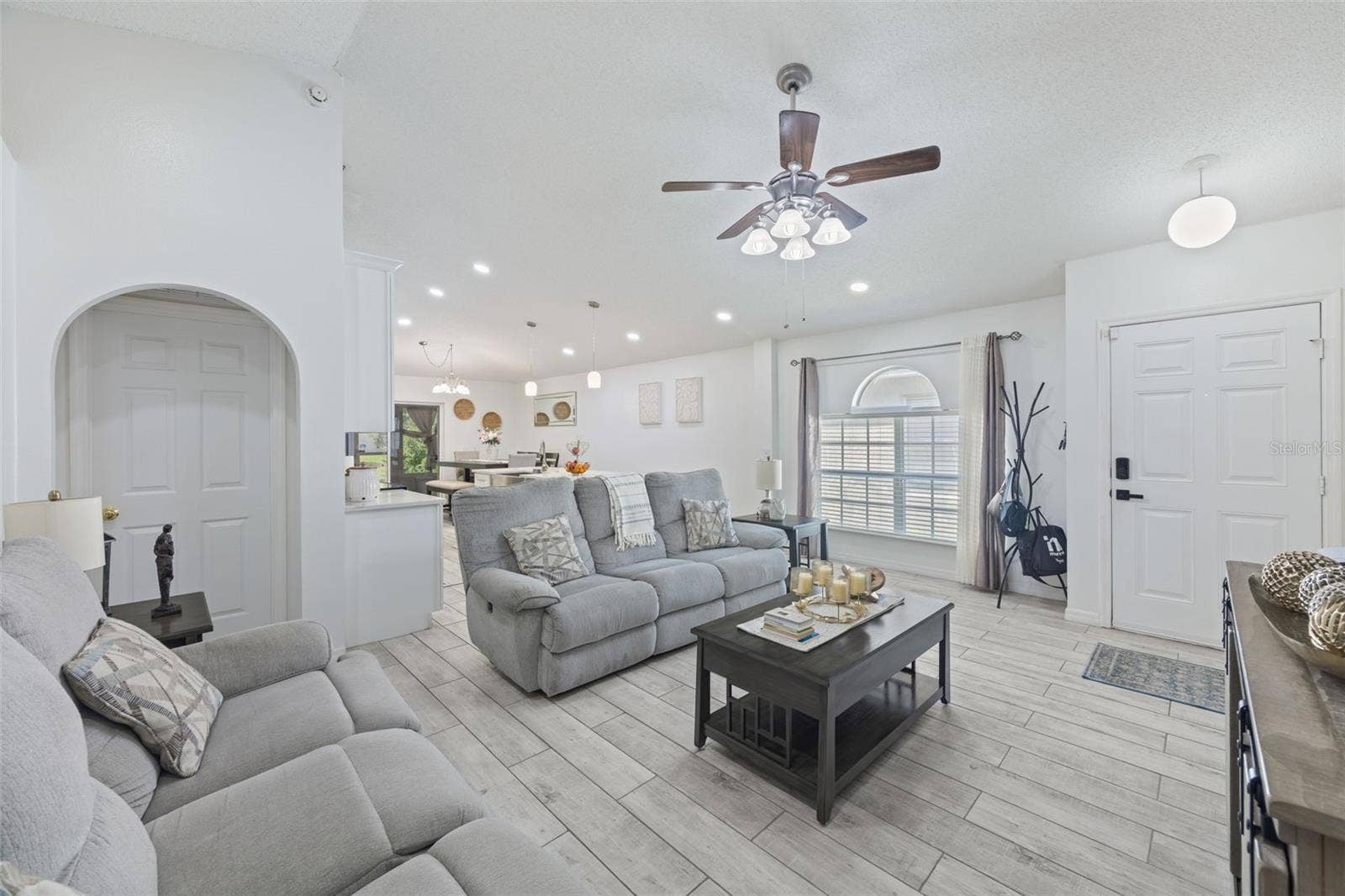 1012 BRENTON LEAF DRIVE, Ruskin, FL 33570