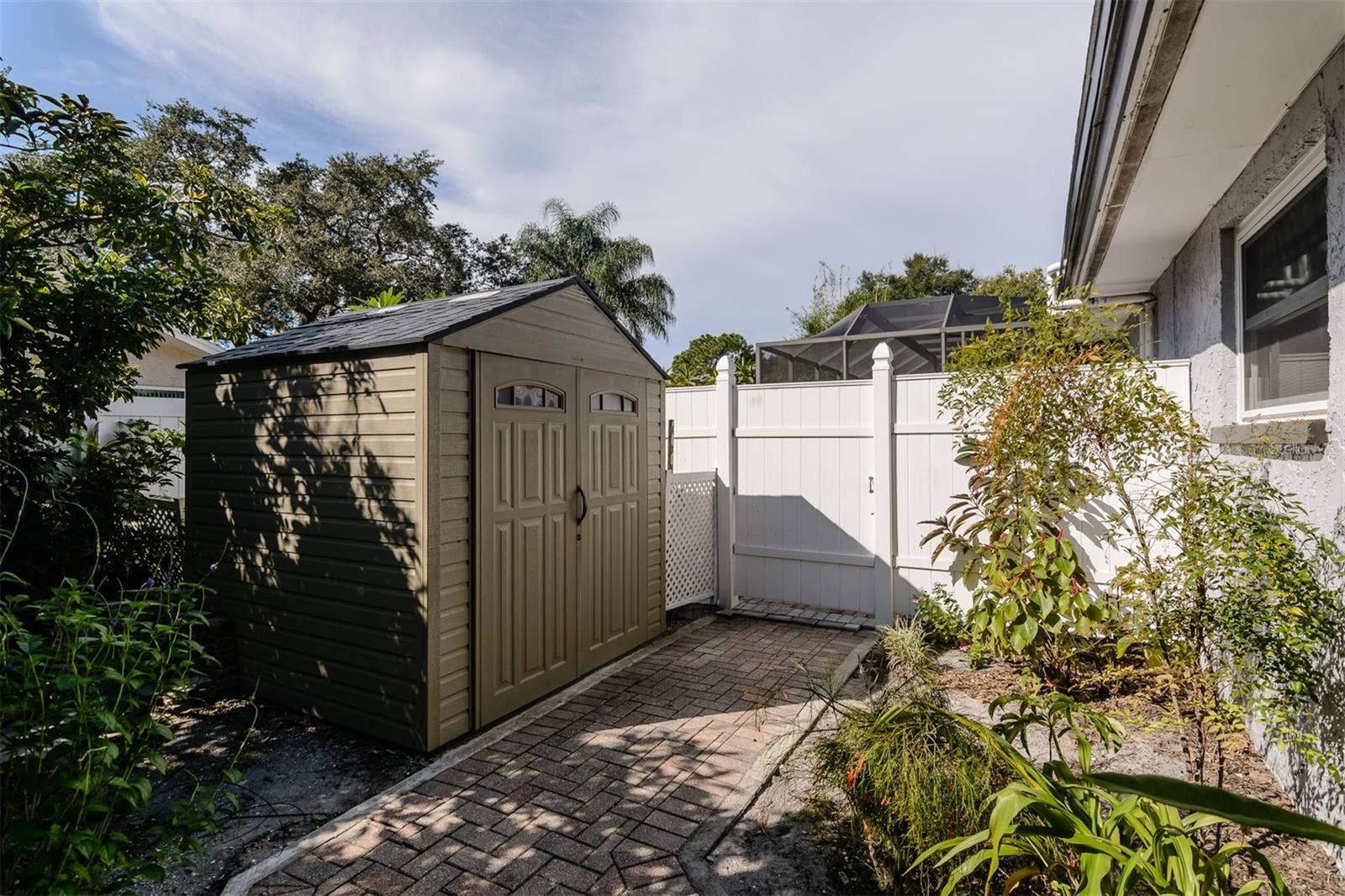 2977 AMBLEGLEN COURT, Clearwater, FL 33761