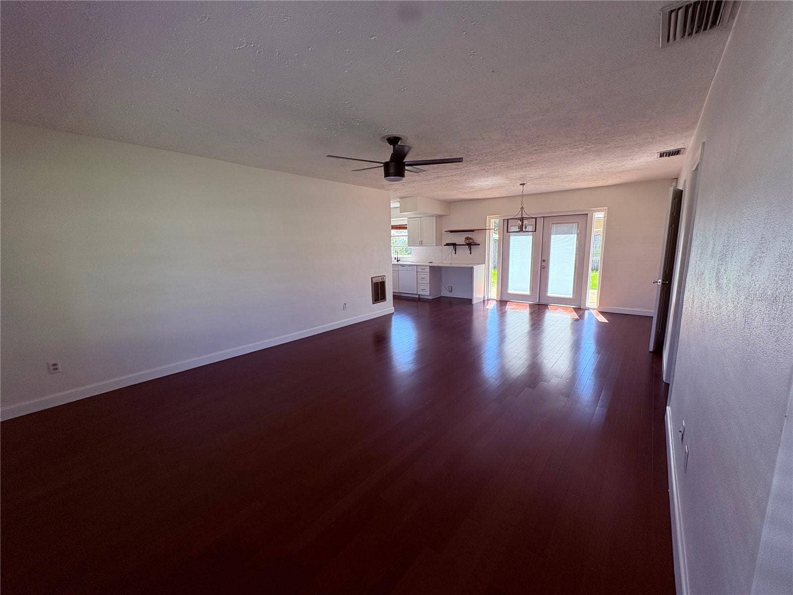 1518 W RIVER LANE, Tampa, FL 33603 1518 W RIVER LANE, Tampa, FL 33603