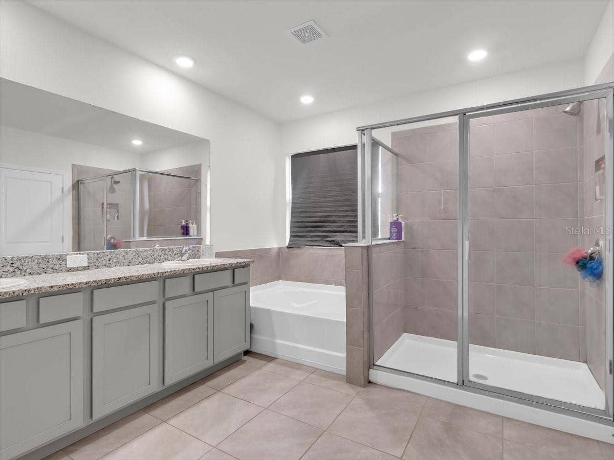 5421 FLINT HILLS DRIVE, Wimauma, FL 33598