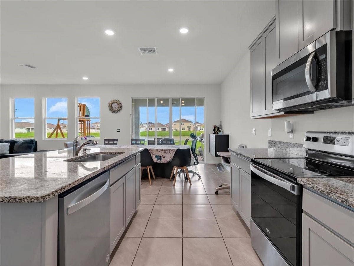 5421 FLINT HILLS DRIVE, Wimauma, FL 33598
