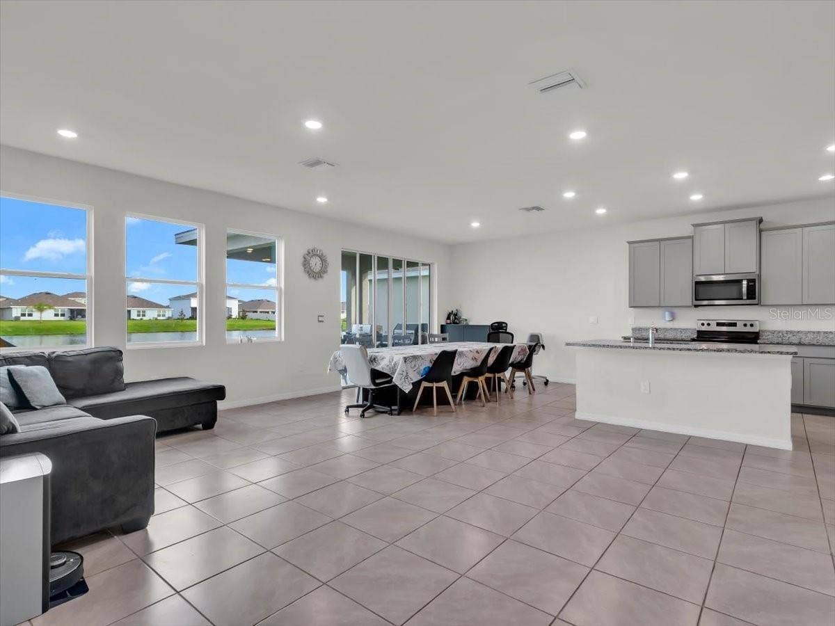 5421 FLINT HILLS DRIVE, Wimauma, FL 33598