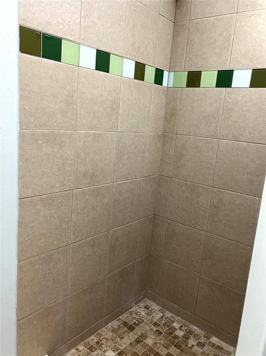 11703 RAINTREE VILLAGE BOULEVARD, #B, Temple Terrace, FL 33617 11703 RAINTREE VILLAGE BOULEVARD, #B, Temple Terrace, FL 33617