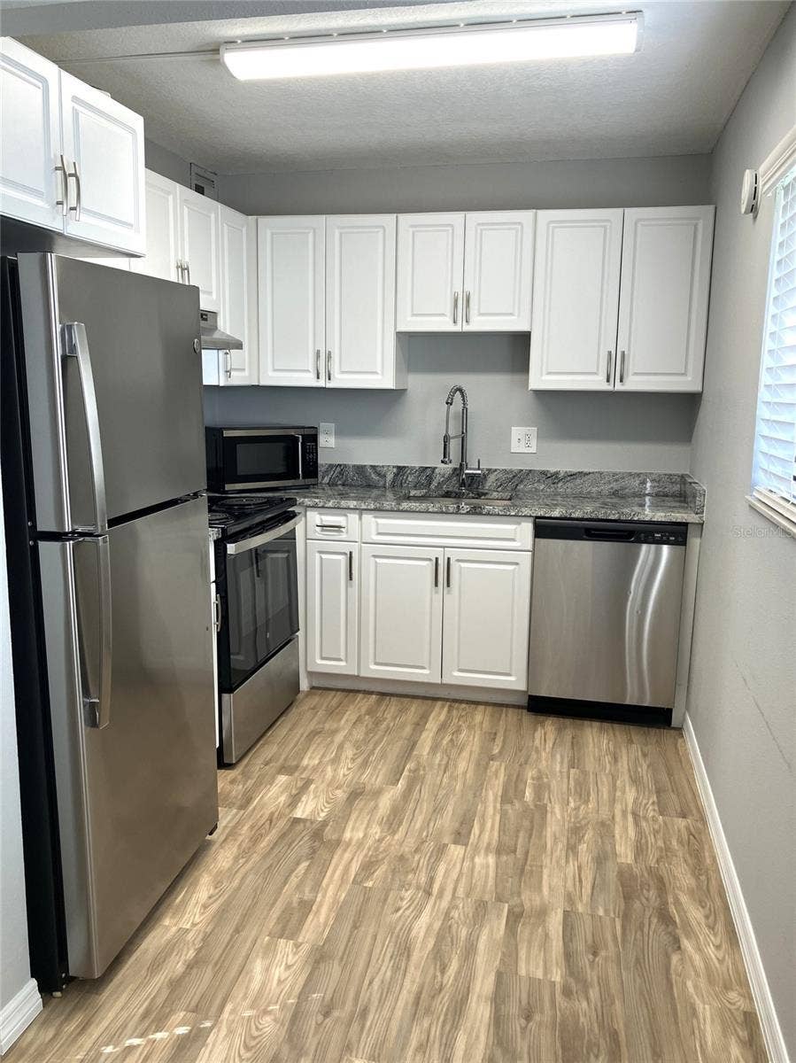 11703 RAINTREE VILLAGE BOULEVARD, #B, Temple Terrace, FL 33617 11703 RAINTREE VILLAGE BOULEVARD, #B, Temple Terrace, FL 33617