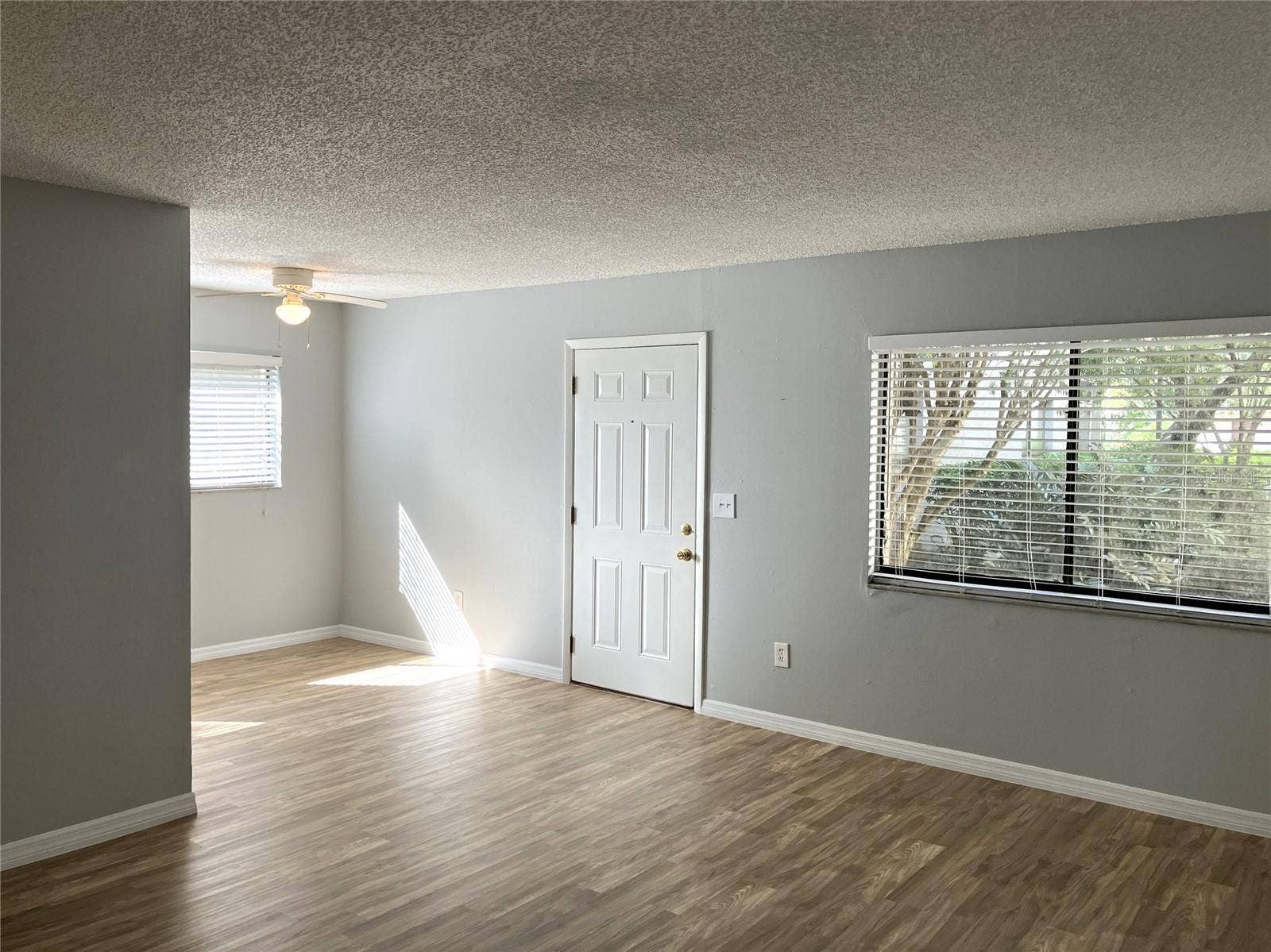 11703 RAINTREE VILLAGE BOULEVARD, #B, Temple Terrace, FL 33617 11703 RAINTREE VILLAGE BOULEVARD, #B, Temple Terrace, FL 33617