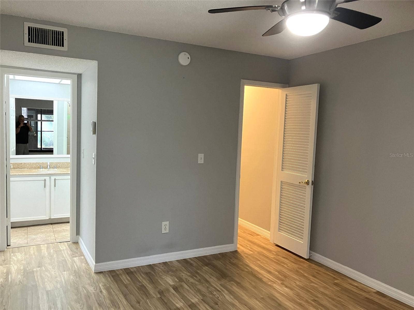 11703 RAINTREE VILLAGE BOULEVARD, #B, Temple Terrace, FL 33617 11703 RAINTREE VILLAGE BOULEVARD, #B, Temple Terrace, FL 33617