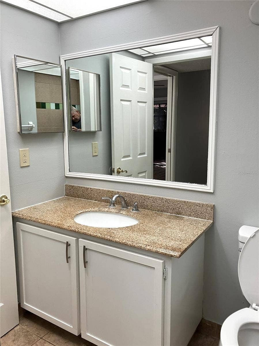 11703 RAINTREE VILLAGE BOULEVARD, #B, Temple Terrace, FL 33617 11703 RAINTREE VILLAGE BOULEVARD, #B, Temple Terrace, FL 33617