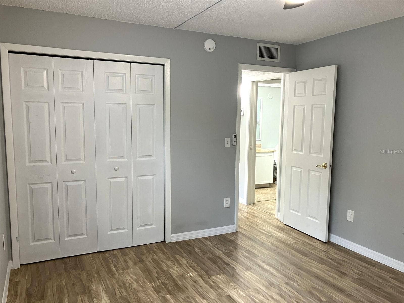 11703 RAINTREE VILLAGE BOULEVARD, #B, Temple Terrace, FL 33617 11703 RAINTREE VILLAGE BOULEVARD, #B, Temple Terrace, FL 33617