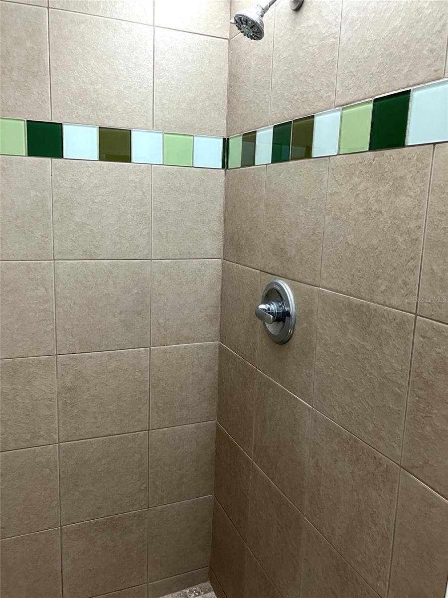 11703 RAINTREE VILLAGE BOULEVARD, #B, Temple Terrace, FL 33617 11703 RAINTREE VILLAGE BOULEVARD, #B, Temple Terrace, FL 33617