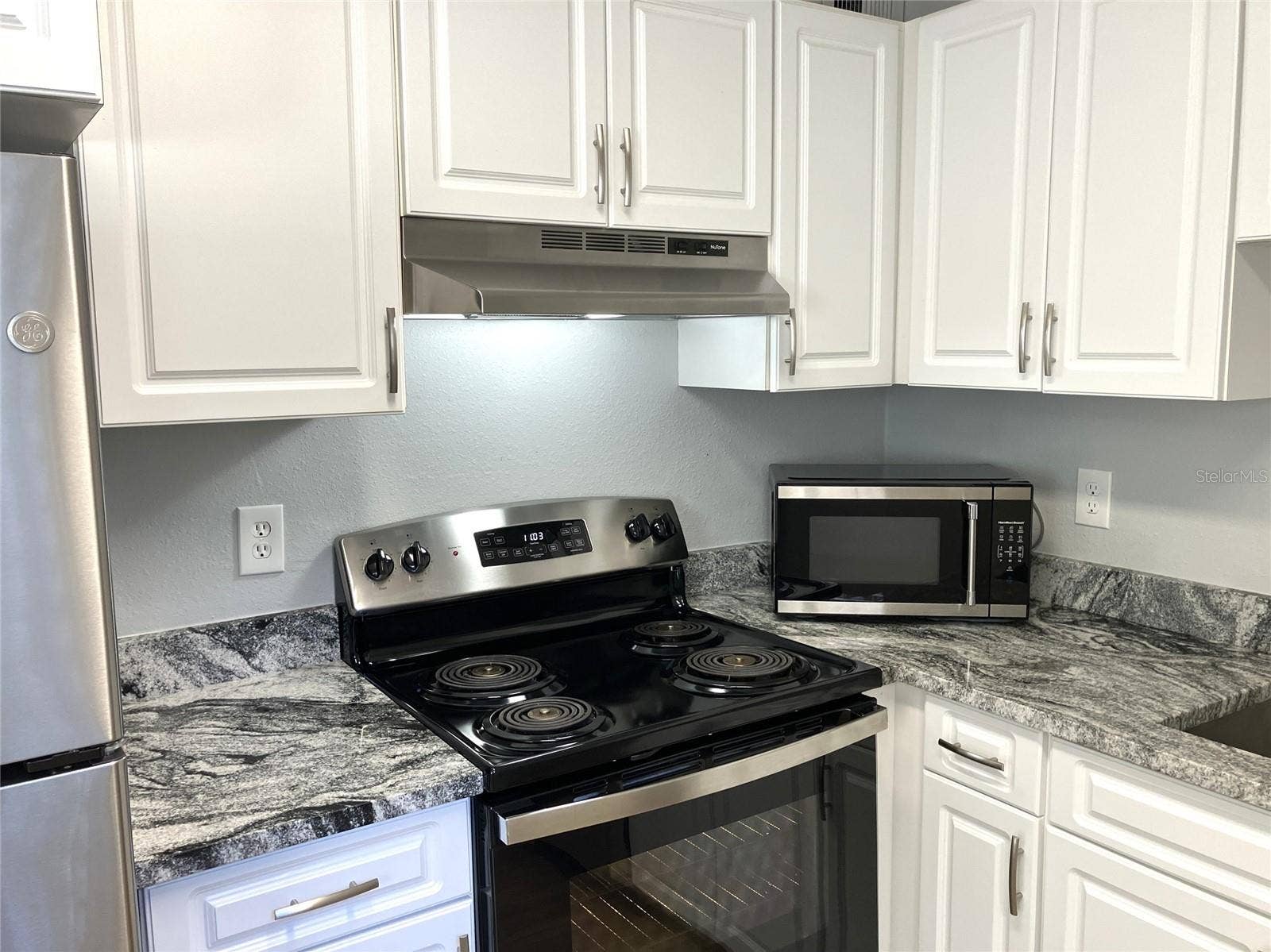 11703 RAINTREE VILLAGE BOULEVARD, #B, Temple Terrace, FL 33617 11703 RAINTREE VILLAGE BOULEVARD, #B, Temple Terrace, FL 33617