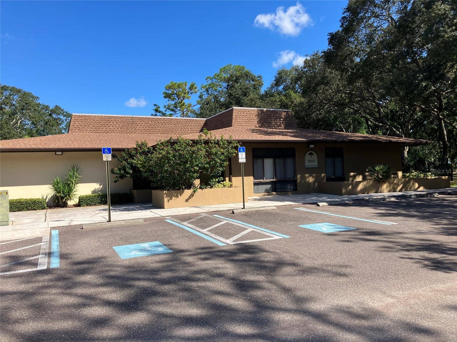 11703 RAINTREE VILLAGE BOULEVARD, #B, Temple Terrace, FL 33617 11703 RAINTREE VILLAGE BOULEVARD, #B, Temple Terrace, FL 33617