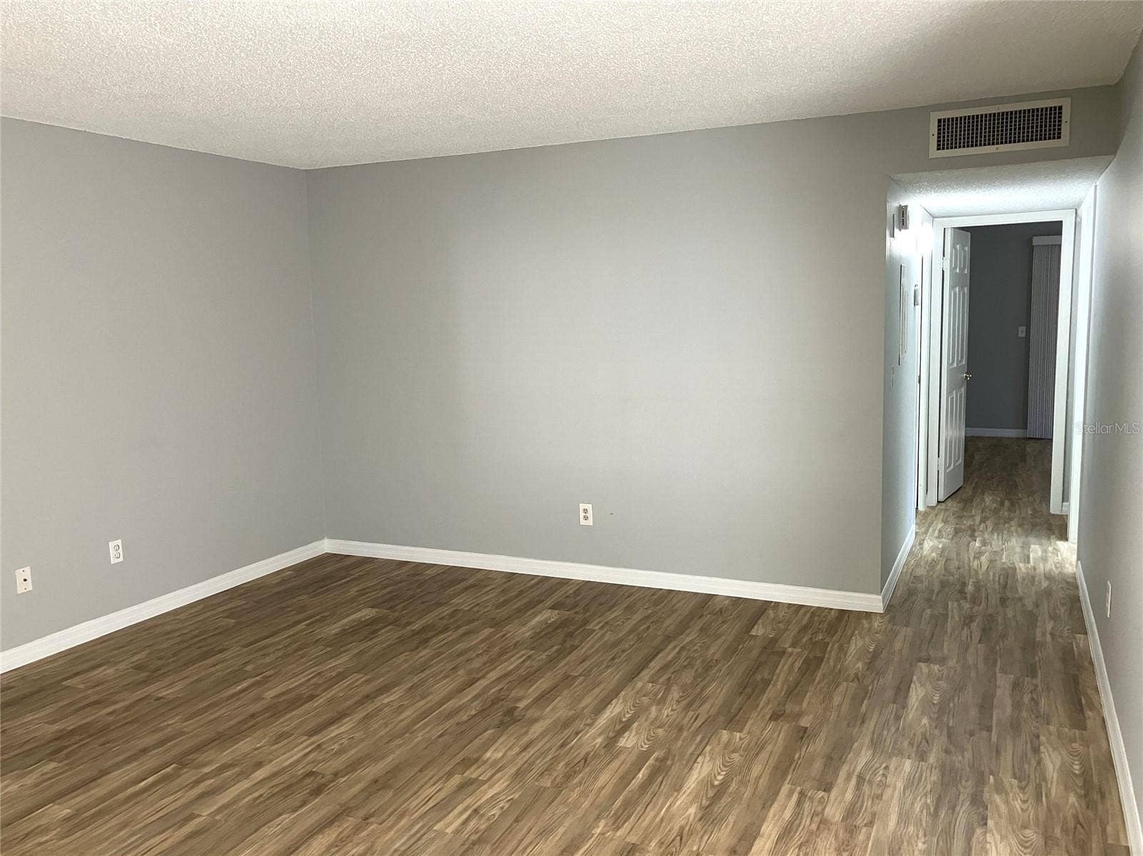 11703 RAINTREE VILLAGE BOULEVARD, #B, Temple Terrace, FL 33617 11703 RAINTREE VILLAGE BOULEVARD, #B, Temple Terrace, FL 33617