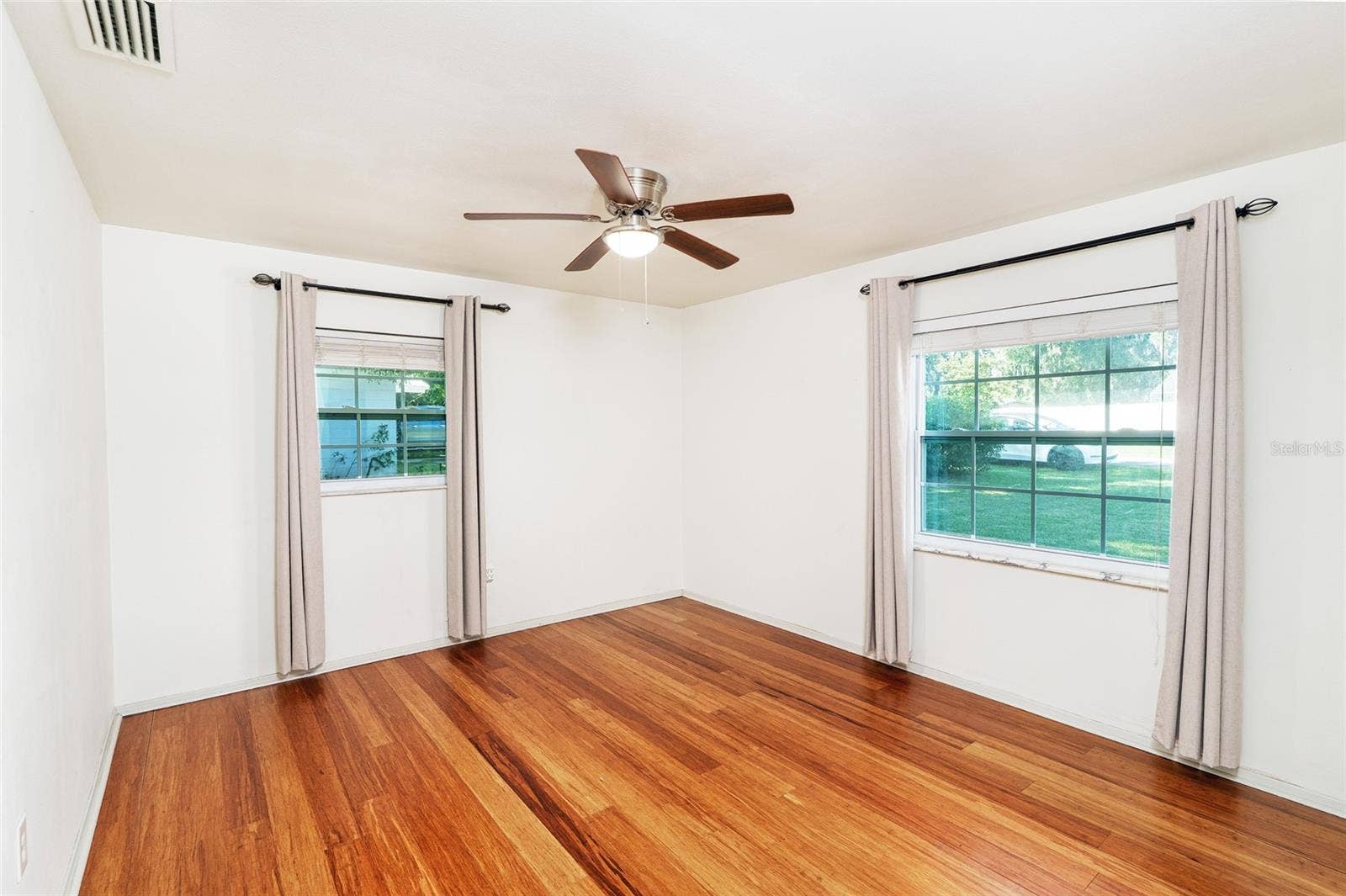 38548 12TH AVENUE, Zephyrhills, FL 33542